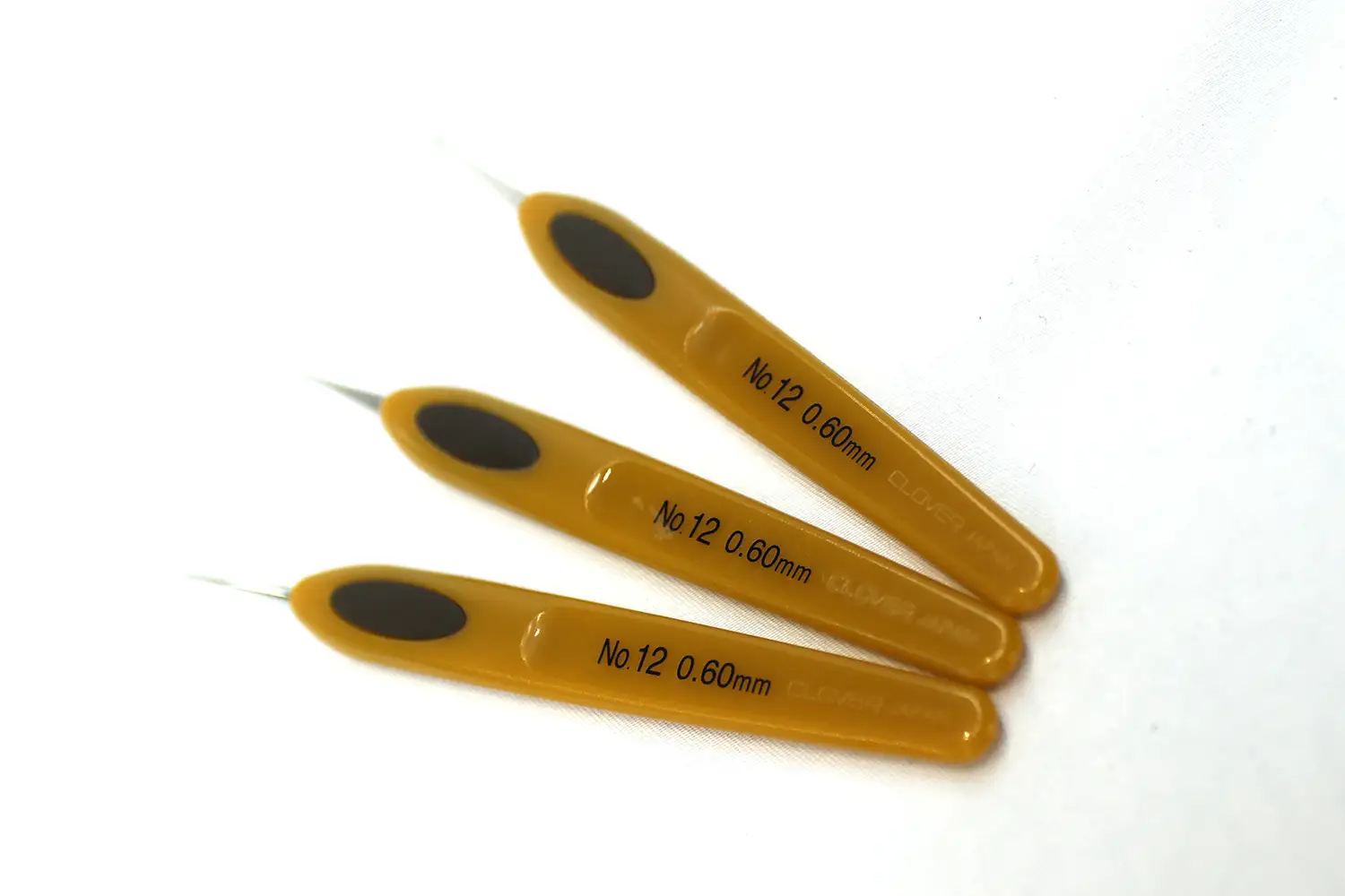 Crochet Hook Soft Touch size 0.6 Ireland,UK,Netherlands,Spain,France,England,Scotland,Wales,Iceland
