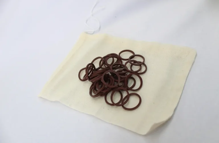 Rubber bands brown 1